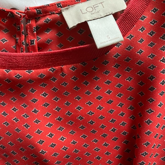 Loft salmon pink and navy top - Picture 3 of 5